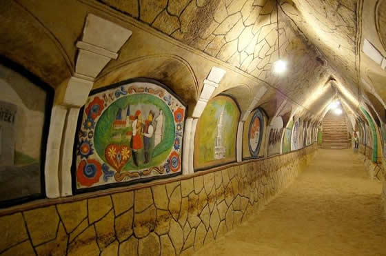 Malovaný sklípek v Šatově - interiér